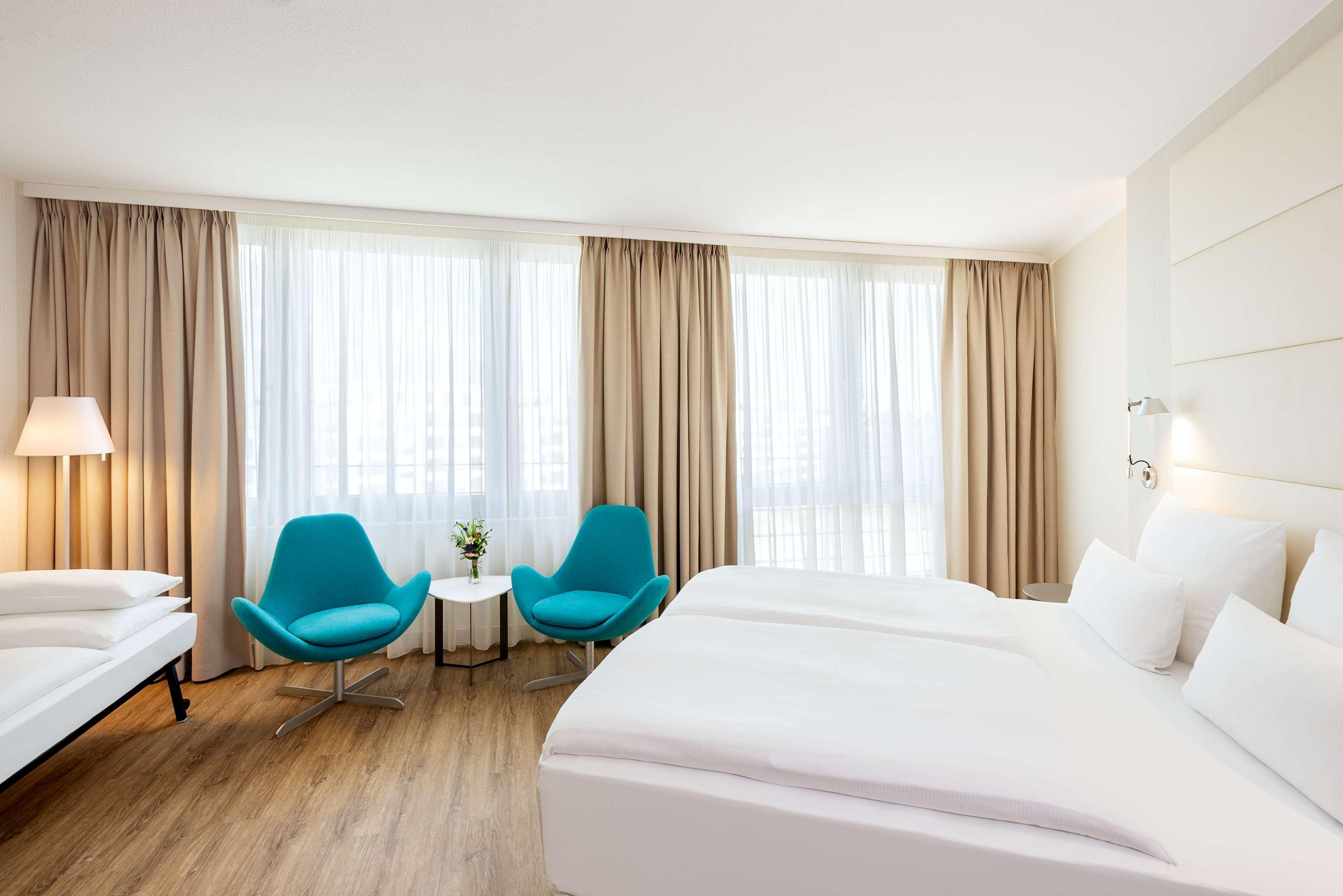 Nh Berlin Alexanderplatz Hotel Bagian luar foto