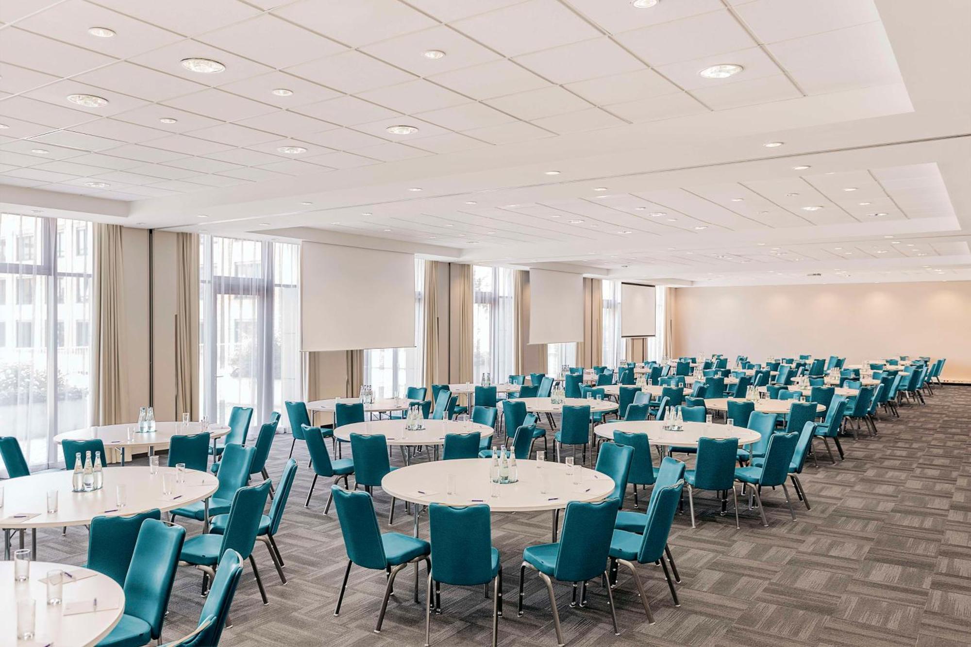 Nh Berlin Alexanderplatz Hotel Bagian luar foto